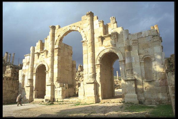 525028 The South Gate, Jerash, Jordan A4 Photo Print