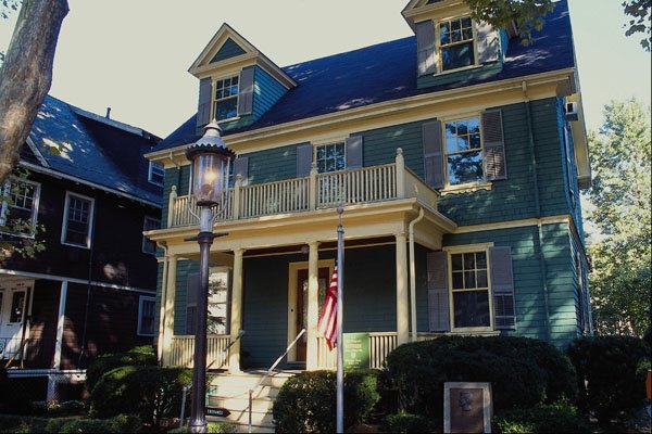 526073 John F. Kennedy's Birthplace A4 Photo Print