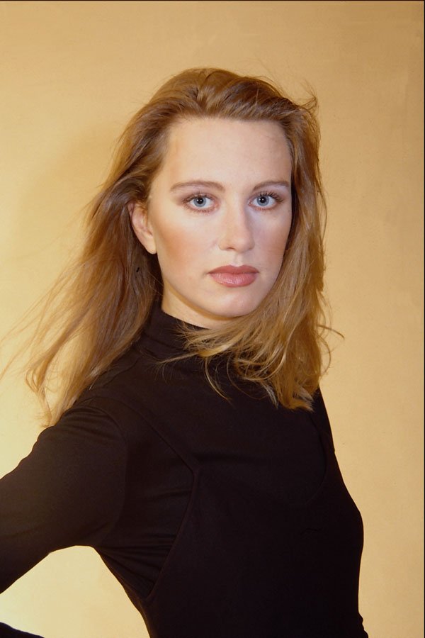 527017 Model Girl A4 Photo Print