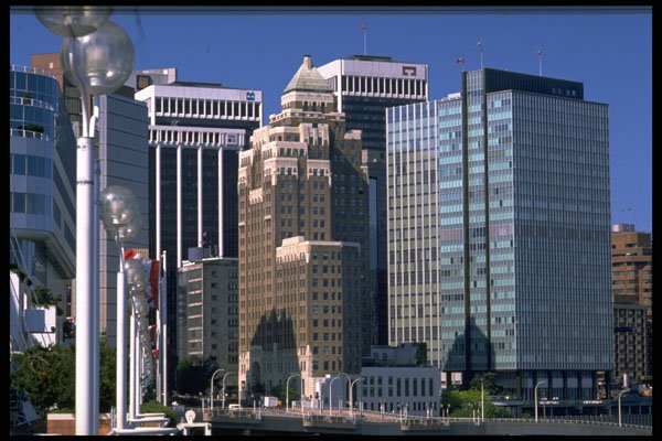 531019 Pulse Of Downtown Life, Vancouver A4 Photo Print