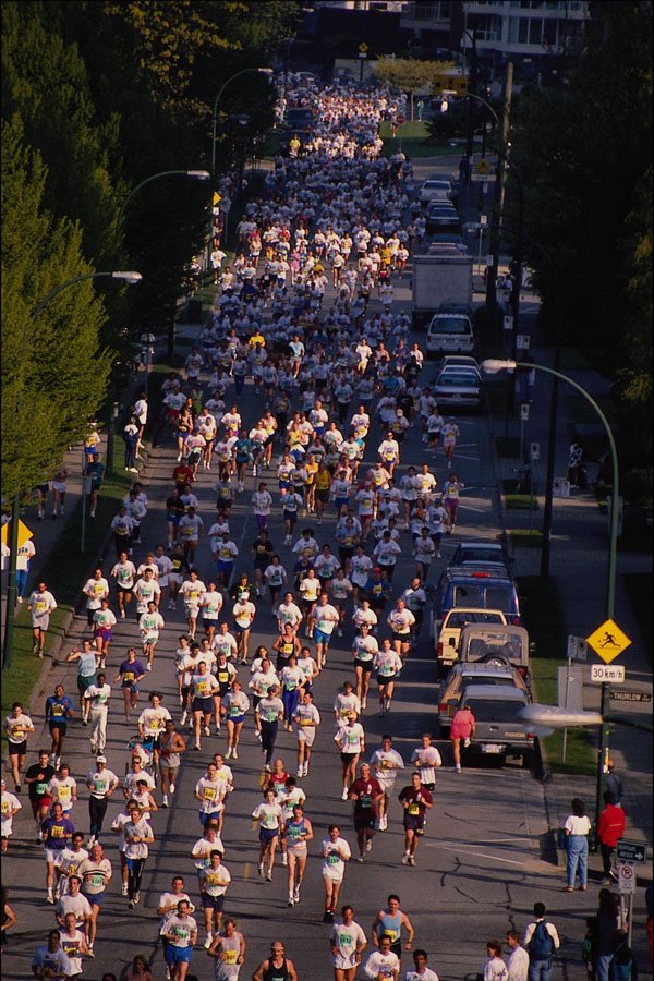 531069 Vancouver Sun Marathon A4 Photo Print