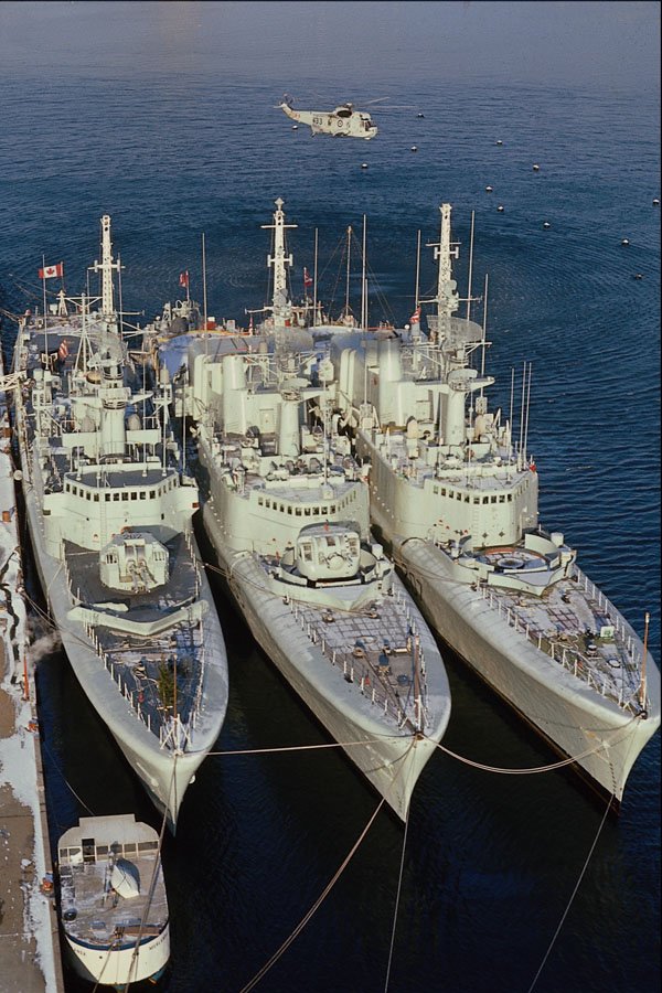 531074 New Canadian Navy Destroyers A4 Photo Print
