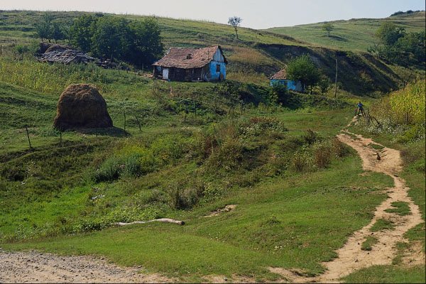 534086 Farmstead, Kirtsch, Romania A4 Photo Print