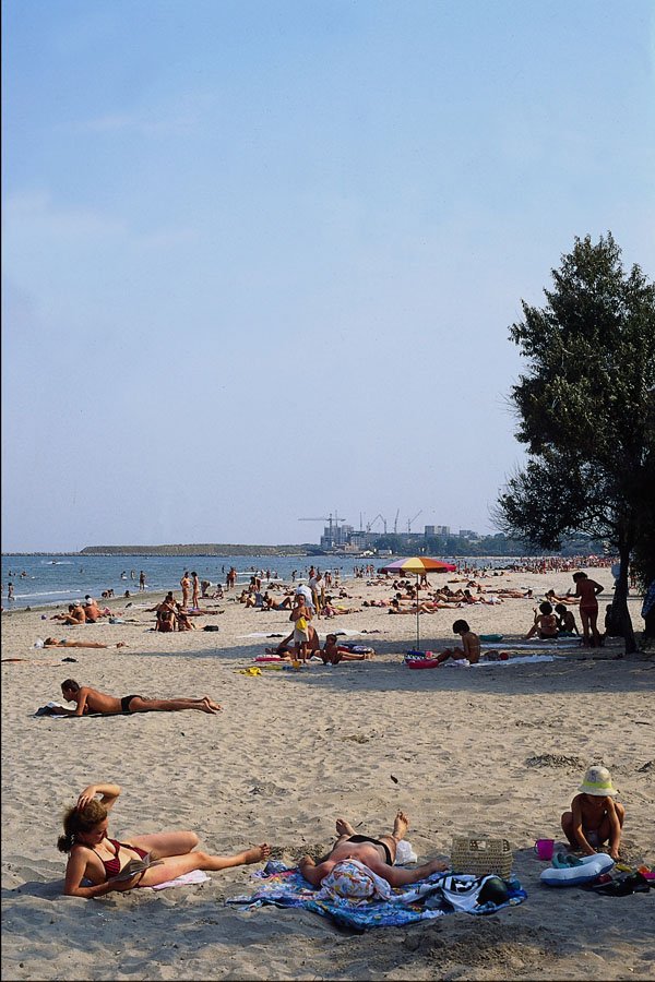 534091 Mamaia Beach, Romania A4 Photo Print