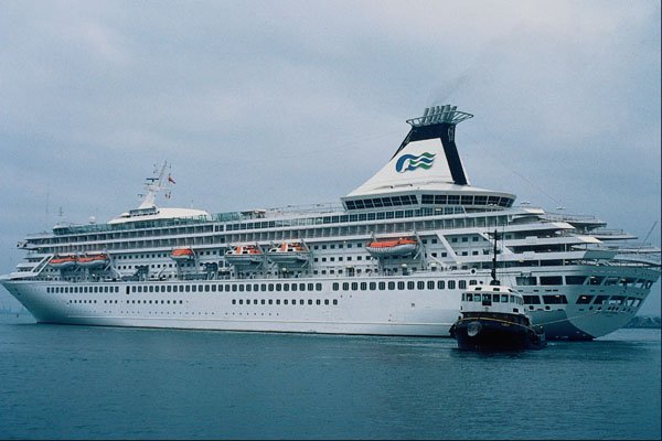 535042 British P&O Cruise Liner ROYAL PRINCESS A4 Photo Print