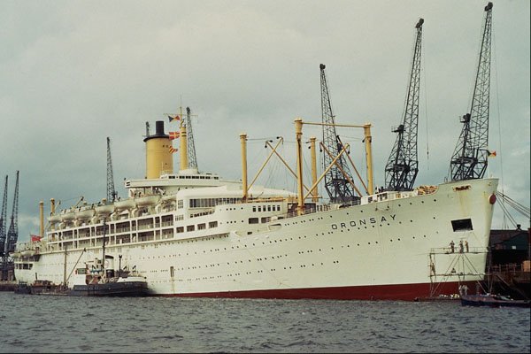 535069 Traditional Orient Liner ORONSAY At Southampton, U.K. A4 Photo Print