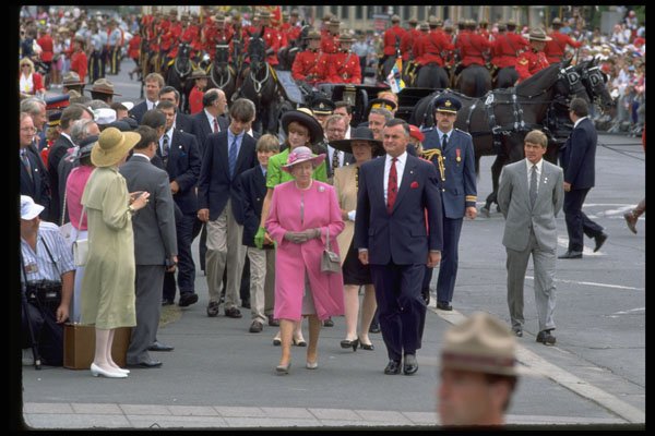 536013 Queen Elizabeth And Governor General, Ottawa, Canada A4 Photo Print