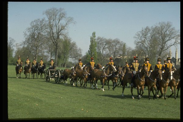 536045 King's Troop Gun Carriage, Hyde Park, England A4 Photo Print