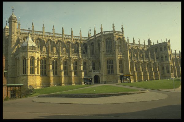536062 St. George's Chapel, Windsor Castle, England A4 Photo Print