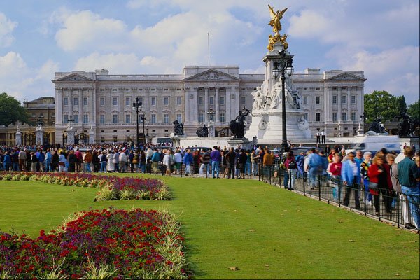536082 Buckingham Palace, London, England A4 Photo Print