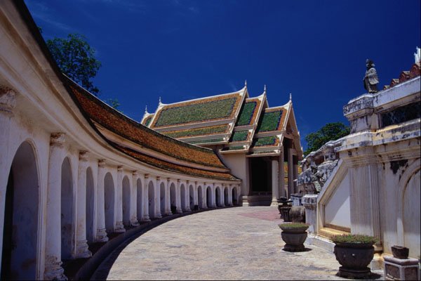 538085 Phra Pathomchedi Temple, Thailand A4 Photo Print