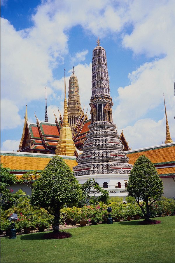 538092 At Wat Phra Keo, Bangkok, Thailand A4 Photo Print