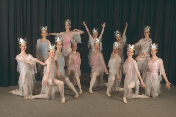 540043 Ice Dance A4 Photo Print