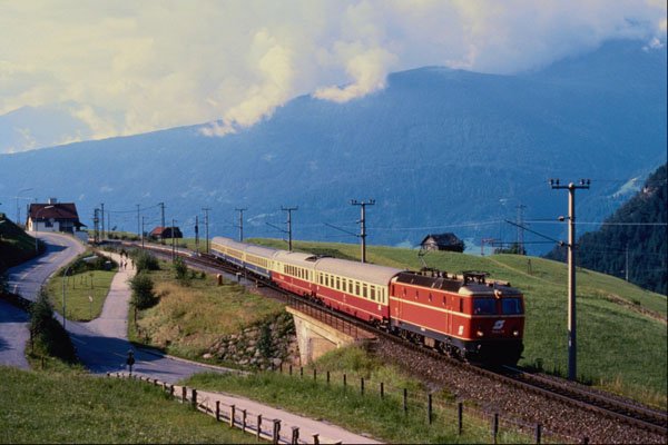 543023 Innsbruck Munich Train Leaving Reith, Austria A4 Photo Print