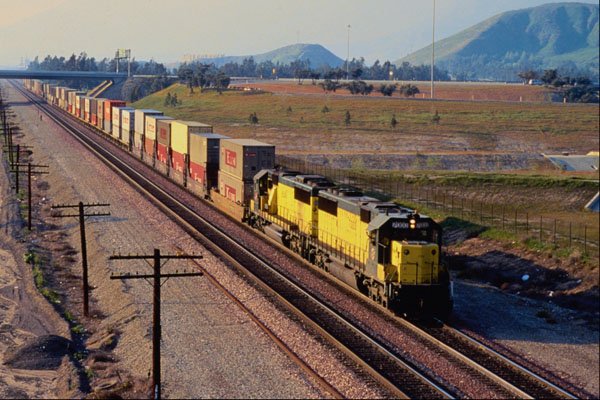 543065 Chicago & North Western Units Near San Bernadino, CA A4 Photo Print