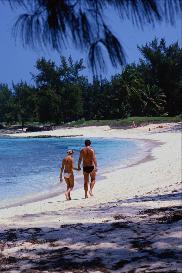 544086 Beach Stroll, Nassau, Bahamas A4 Photo Print