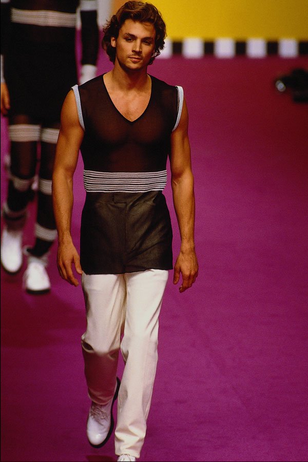 548027 Paris Spring Collection 1995 A4 Photo Print