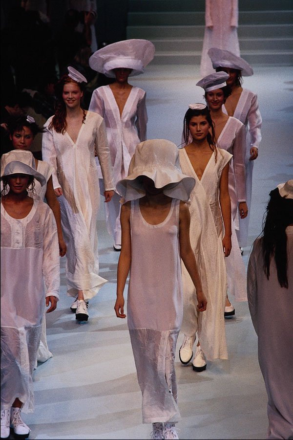 548040 Paris Spring Collection 1995 A4 Photo Print