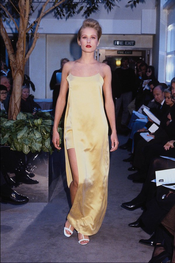 548054 London Spring Collection 1995 A4 Photo Print