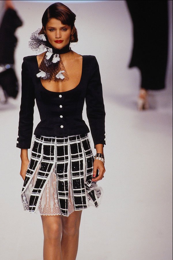 548060 Paris Spring Collection 1995 A4 Photo Print