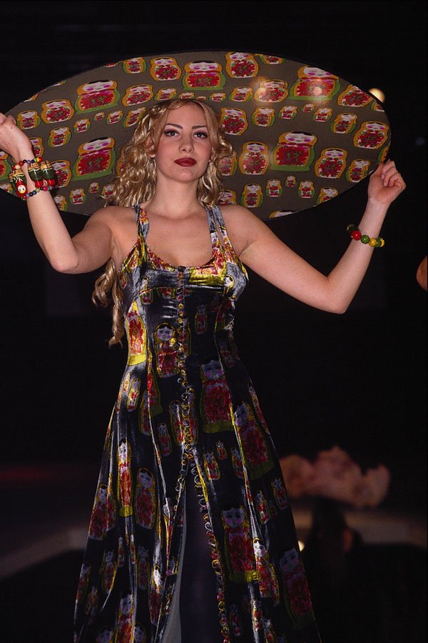 548073 Large Pattern Hat And Long Velvet Dress A4 Photo Print