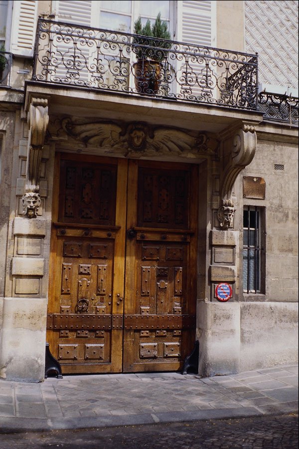549013 Ochre Door A4 Photo Print