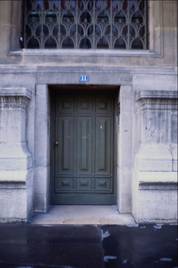 549041 Gray green Single Door A4 Photo Print