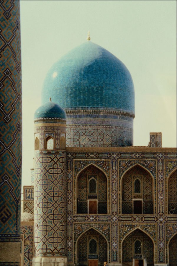 551099 Tilla Kari Madrasah, Islam A4 Photo Print