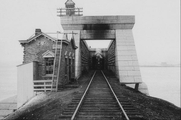 552040 Victoria Bridge, Montreal, Que. 1897 C65396 A4 Photo Print
