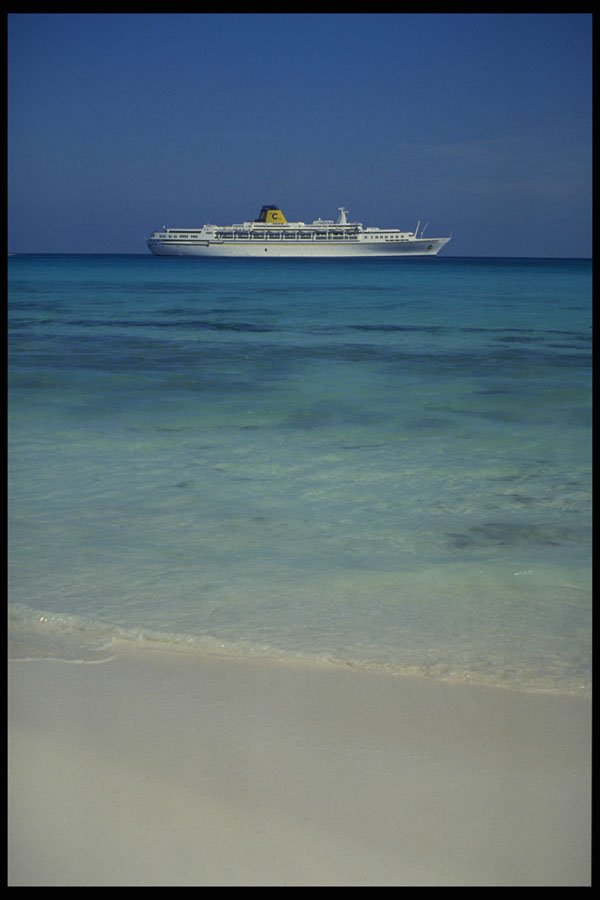 553018 Cruise Ship, East Coast Of Mexico A4 Photo Print