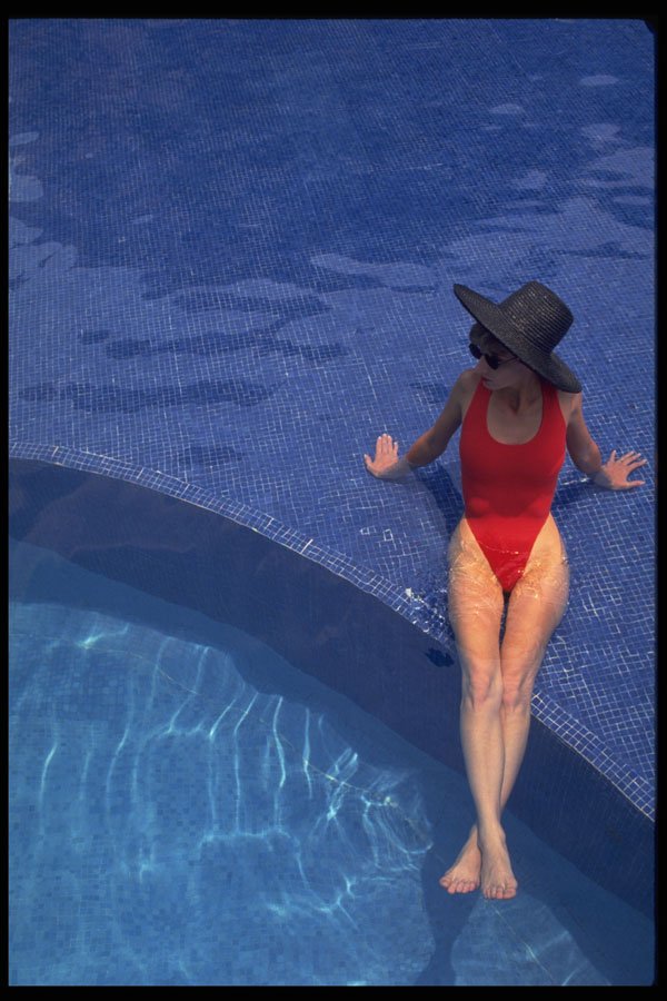 553040 Woman In Red Swimsuit And Black Hat In The Pool A4 Photo Print