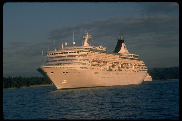 553056 Cruise Ship Royal Princess A4 Photo Print