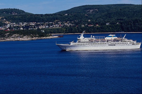 553060 White Cruise Ship A4 Photo Print