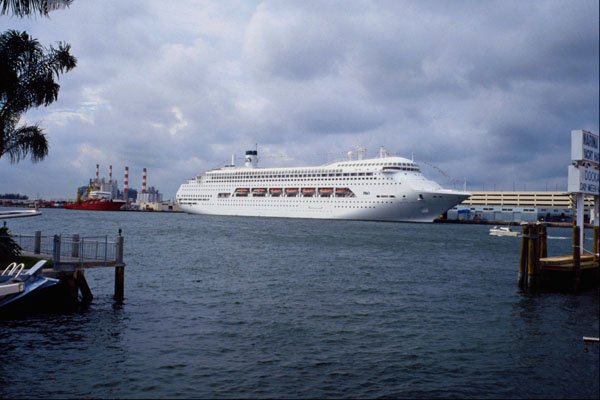553094 Fort Lauderdale, Florida A4 Photo Print
