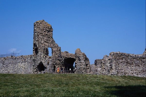 555028 Pevensey Castle, England A4 Photo Print