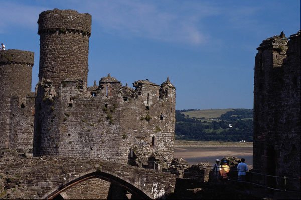 555071 Conwy Castle, Gwynedd, Wales A4 Photo Print