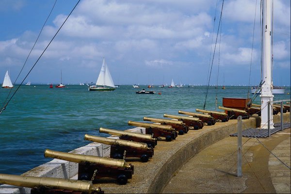 557043 Cowes, Isle Of Wight, England A4 Photo Print