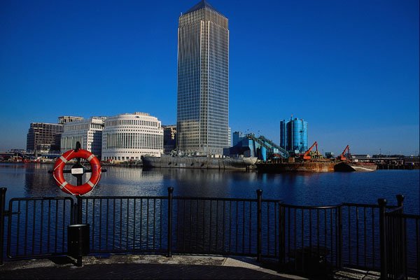 557050 Canary Wharf Development, Docklands, England A4 Photo Print