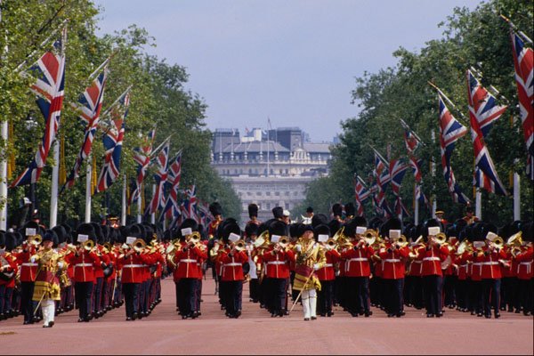 557055 British Pageantry, The Mall, London, England A4 Photo Print