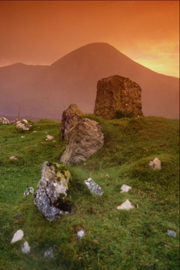 557083 Chambered Cairn, Skye, Scotland A4 Photo Print