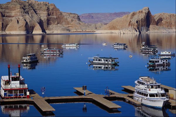 558033 Wahweap Marina, Lake Powell, Utah A4 Photo Print