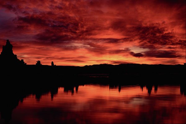 558044 Mono Lake, California A4 Photo Print