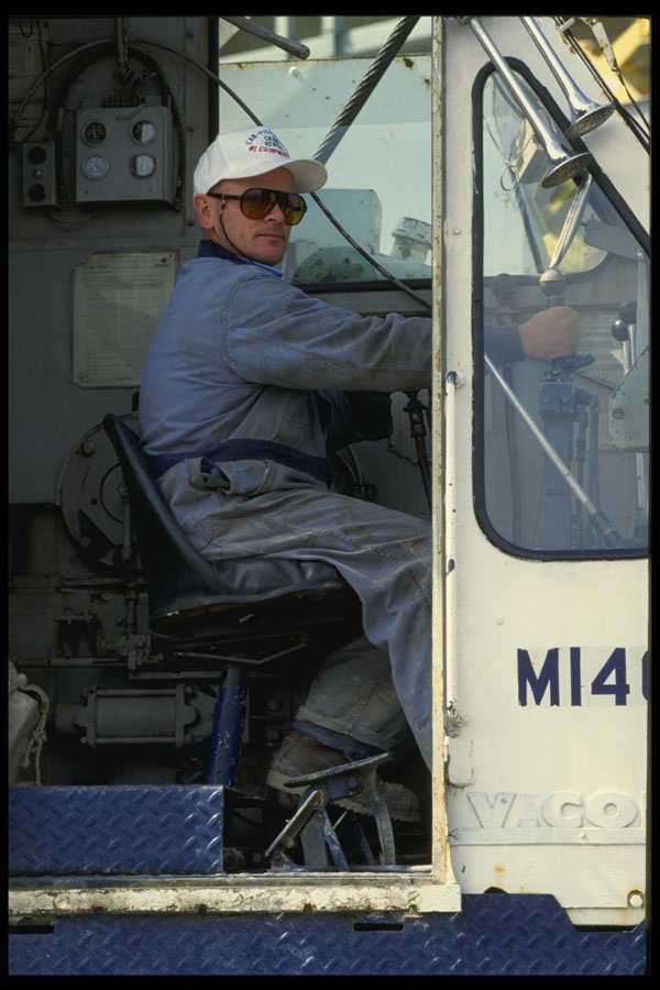 560065 Crane Operator On The Job A4 Photo Print