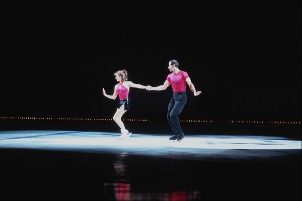 560094 Isabelle Brasseur And Lloyd Eisler Put On A Show A4 Photo Print