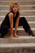 561083 Carrie Lunges On The Steps A4 Photo Print