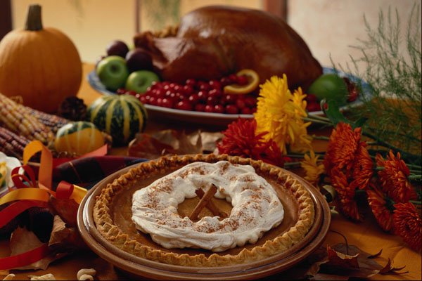 569032 Whole turkey with pumpkin pie A4 Photo Print