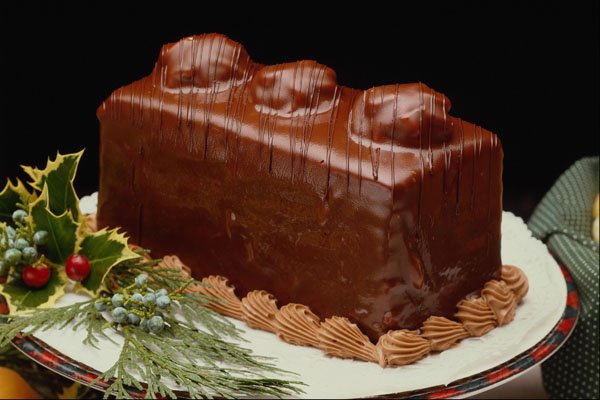 569055 Holiday Chocolate Cake A4 Photo Print
