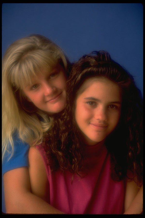 570020 Annie And Amanda A4 Photo Print