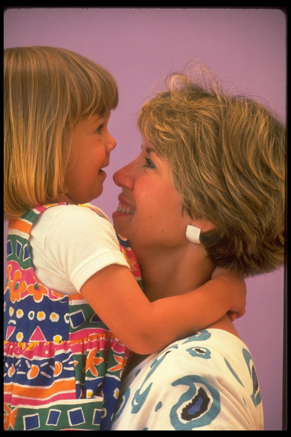 570021 Susan And Nancy A4 Photo Print