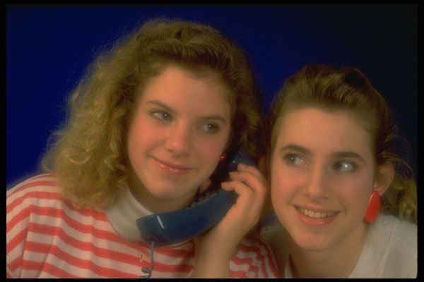 570037 Kami And Amie A4 Photo Print